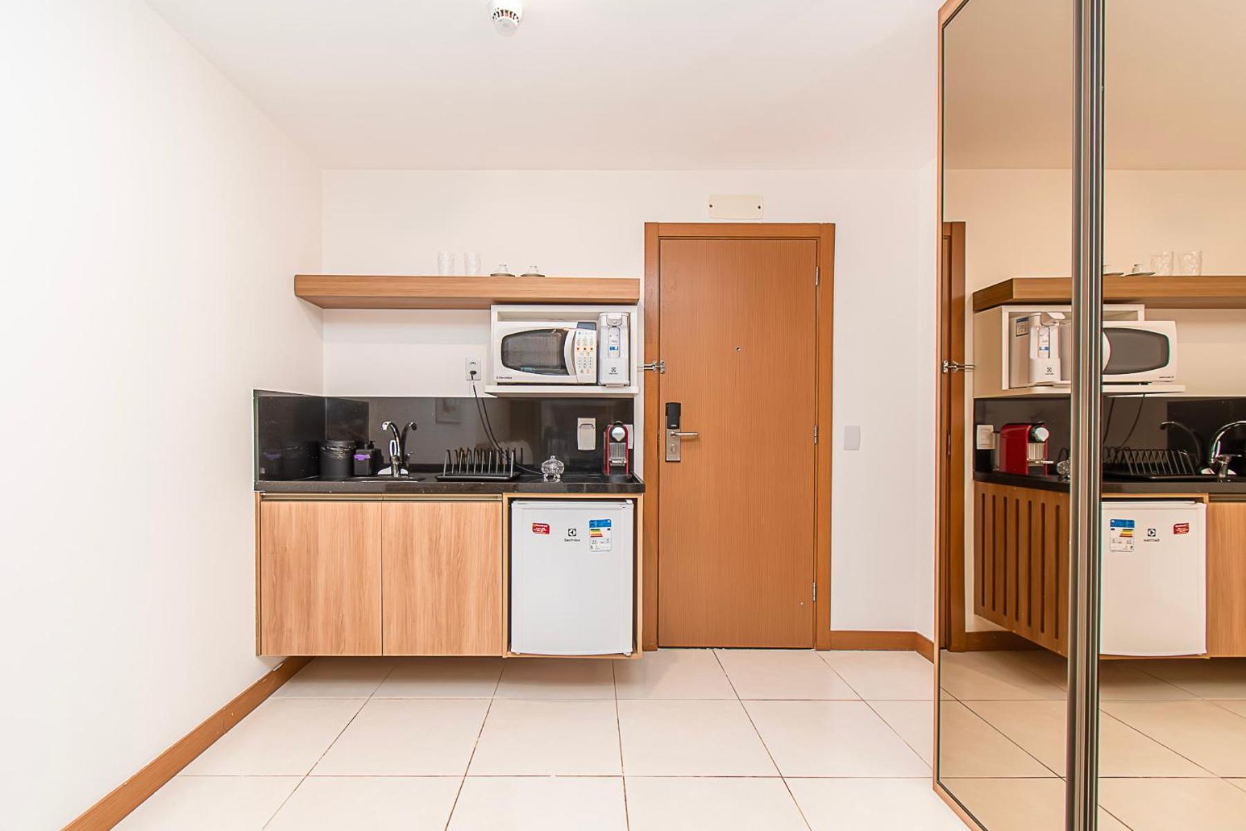 Athos Bulcao Diaria Brasil 77618 Apartment *